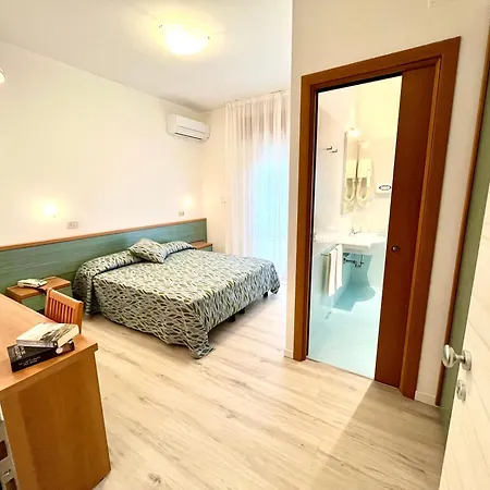 Hotel Milano Eraclea Mare Exterior foto